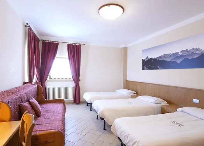 Hotel Ristoro Sitten - 2300 Mt 2*