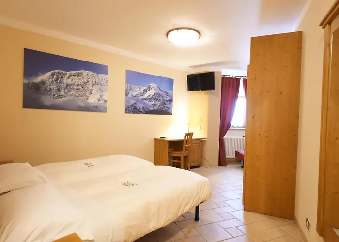 Ristoro Sitten - 2300 Mt Hotel 2*