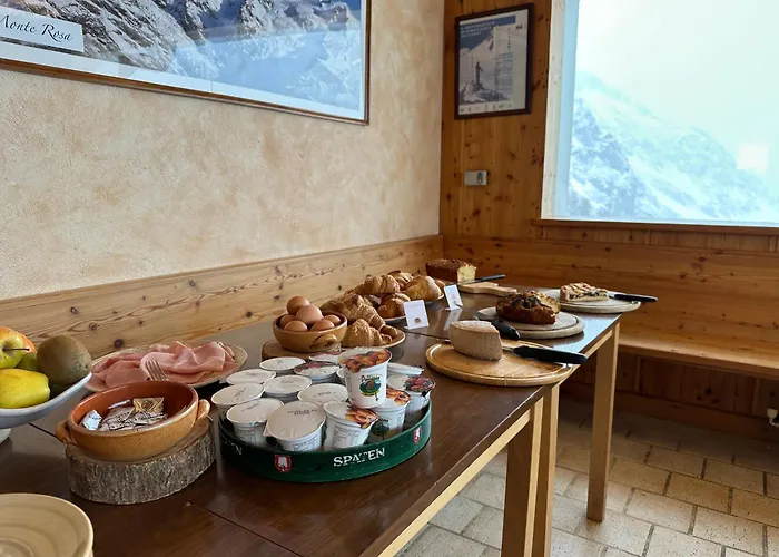 Ristoro Sitten - 2300 Mt Hotel