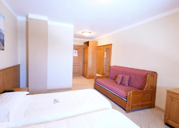 Ristoro Sitten - 2300 Mt Hotel