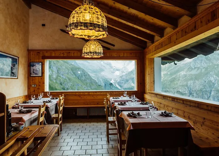 Ristoro Sitten - 2300 Mt Hotel